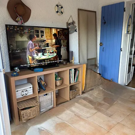 Mazet Tres Calme, Dans La Colline, 10 Mins A Pied Ferienhaus Le Lavandou