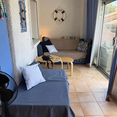 Vakantiehuis Mazet Tres Calme, Dans La Colline, 15 Mins A Pied *